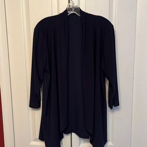 Navy blue 3/4 sleeve cover top